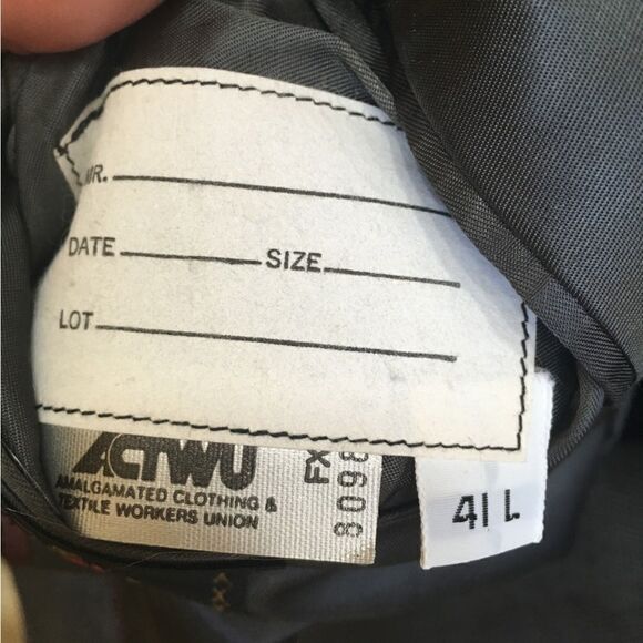 VINTAGE HART, SHAFFNER & MARX 100% WOOL DOUBLE BREASTED SUIT IN GRAY - Picture 9 of 13